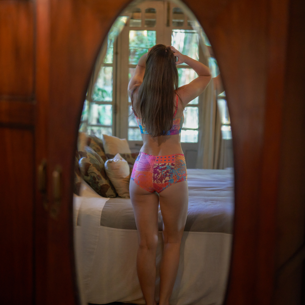 Shorty Sari